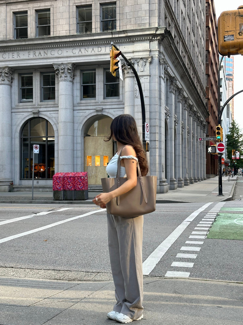 Tote vs. Crossbody vs. Shoulder Bag