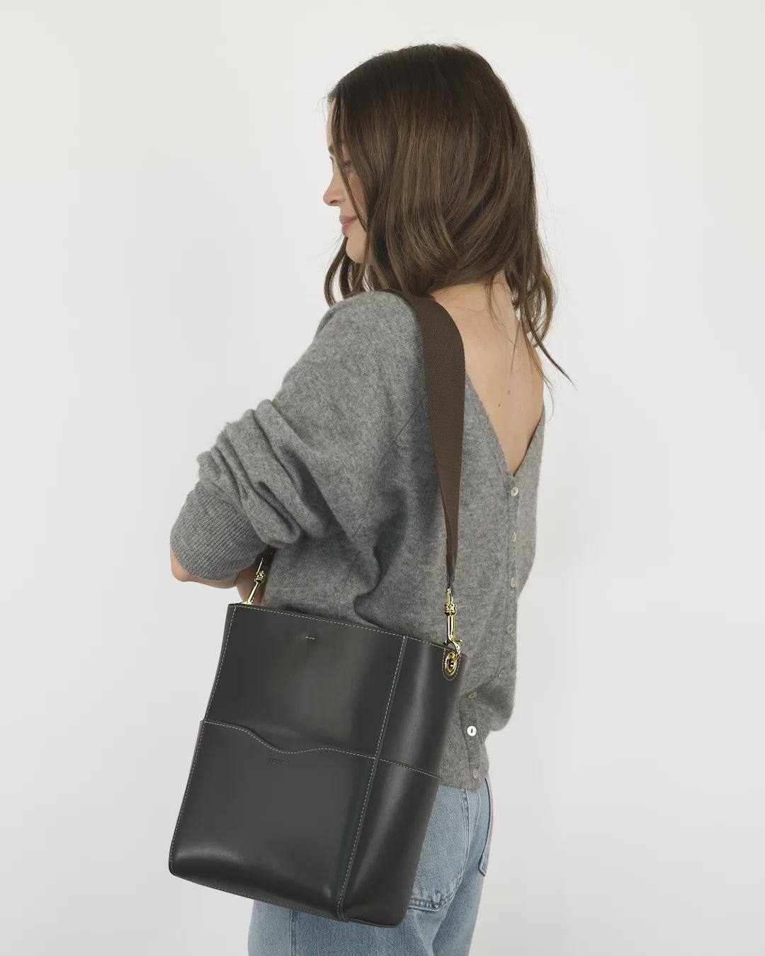 Jordan Bucket Bag | Everyday Leather Bucket Tote – AALLYN