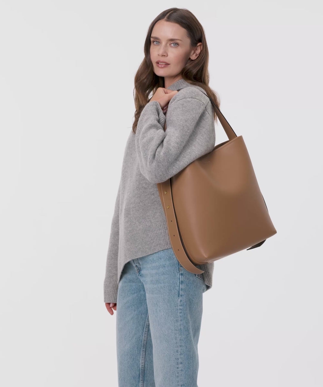 Jolina Leather Bucket Tote | Shoulder & Crossbody Bag – AALLYN